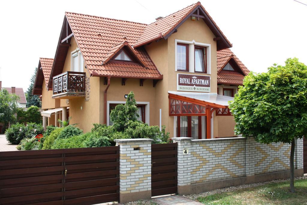 Royal Apartman Hajdúszoboszló 外观 照片
