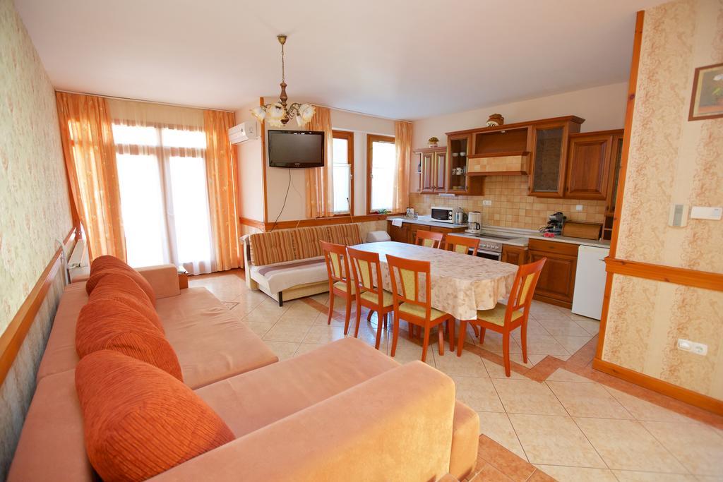Royal Apartman Hajdúszoboszló 外观 照片
