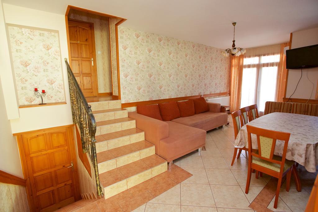 Royal Apartman Hajdúszoboszló 外观 照片