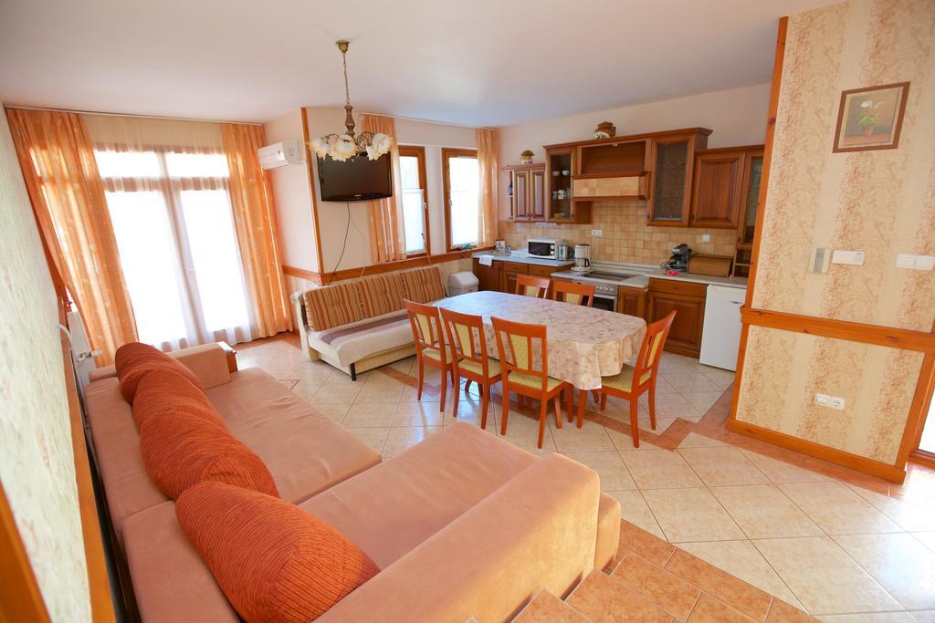 Royal Apartman Hajdúszoboszló 外观 照片