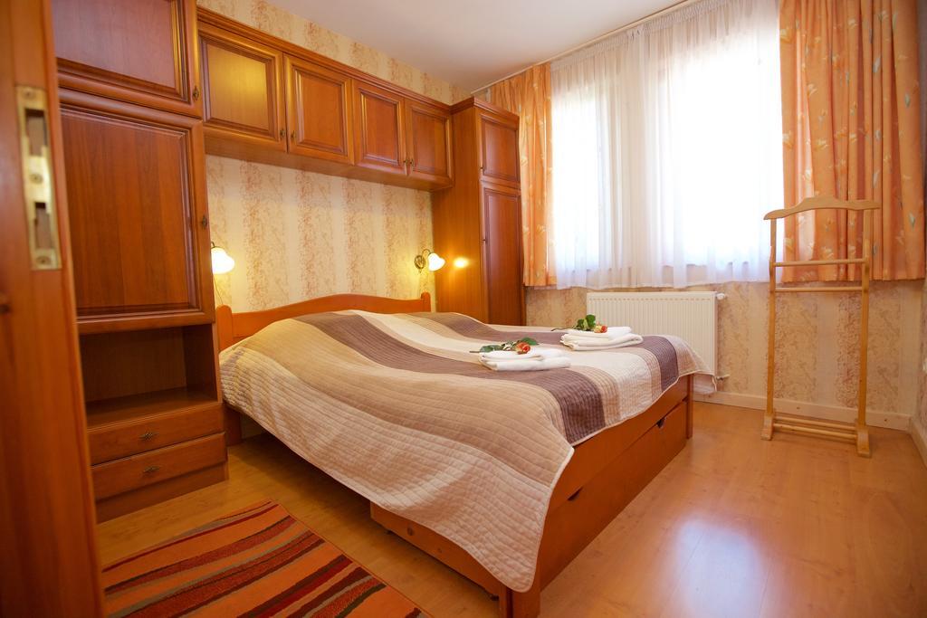 Royal Apartman Hajdúszoboszló 外观 照片