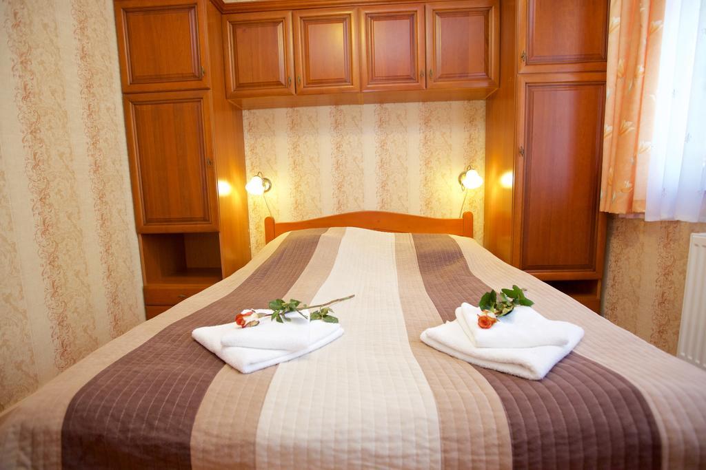 Royal Apartman Hajdúszoboszló 外观 照片